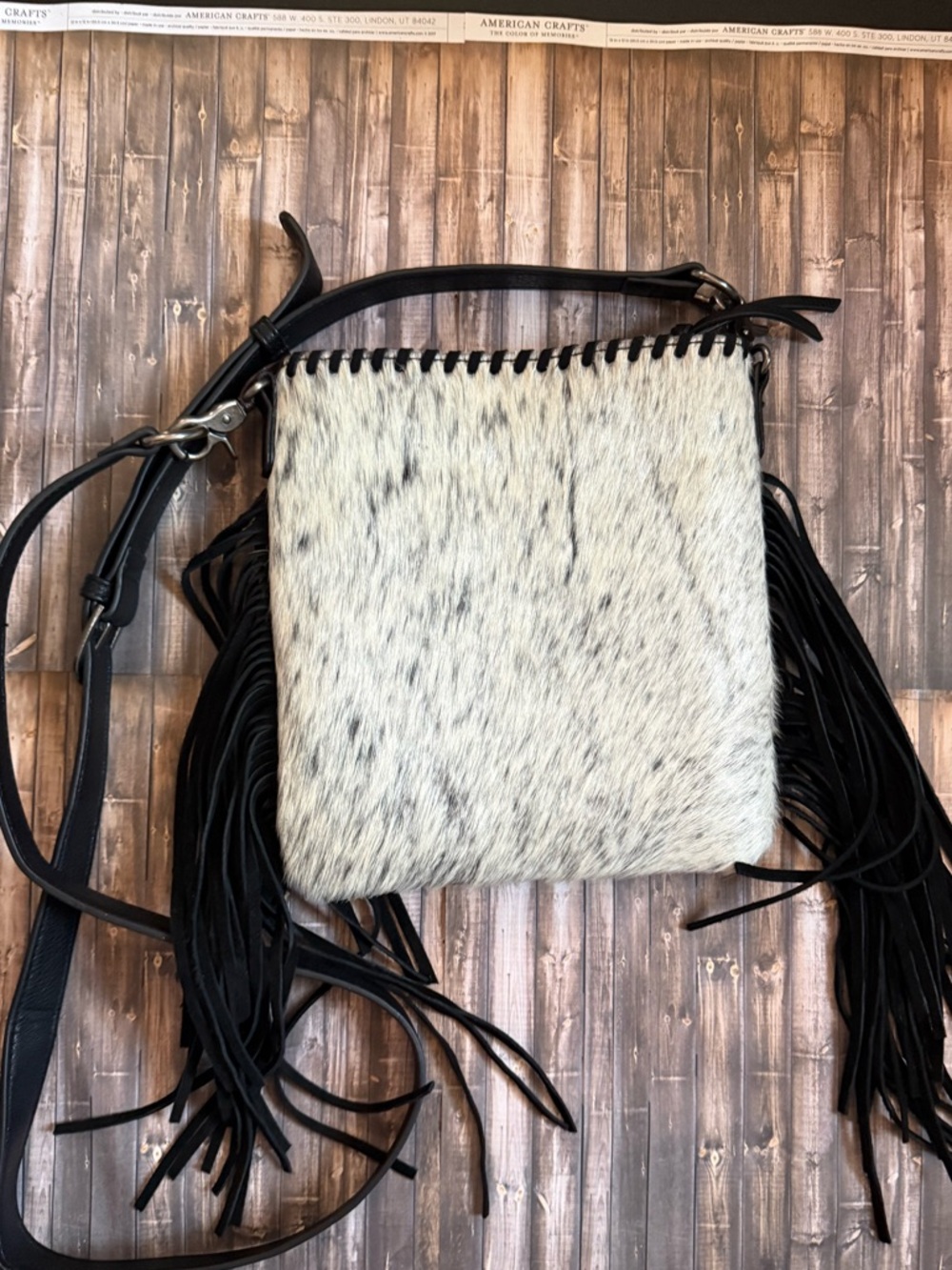 Brand new Trinity Ranch, leather Crossbody bag